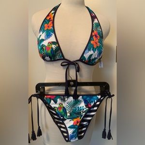 New Tommy Bahama resort 2 pc reversible swimsuit bikini size Large